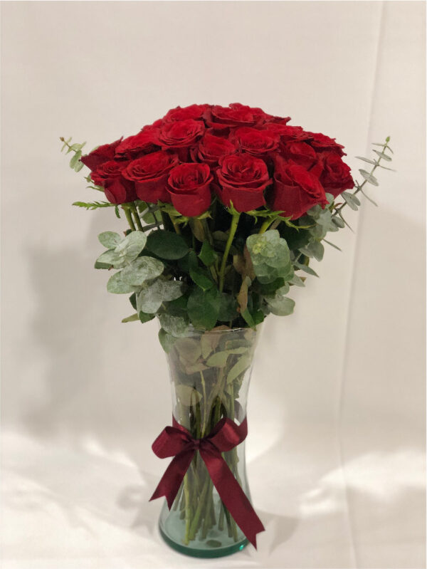 ARREGLO CON 24 ROSAS