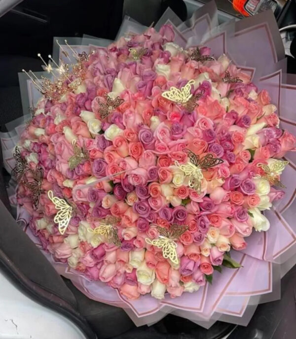 RAMO BUCHON DE 500 ROSAS EN TONOS PASTEL